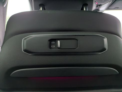 Used 2025 BMW X5 xDrive40i image 38