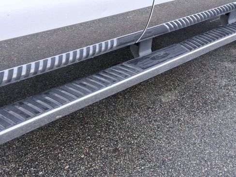 Used 2012 Ford F350 Lariat w/ Chrome Pkg image 8