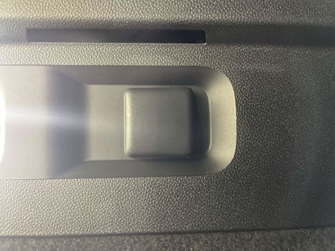 Used 2026 Buick Envision Avenir AWD/4WD image 32