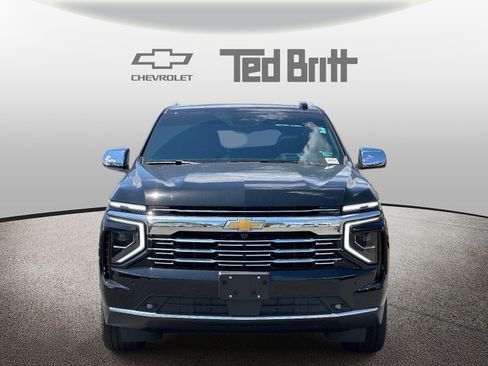 Used 2025 Chevrolet Tahoe Premier AWD/4WD image 2