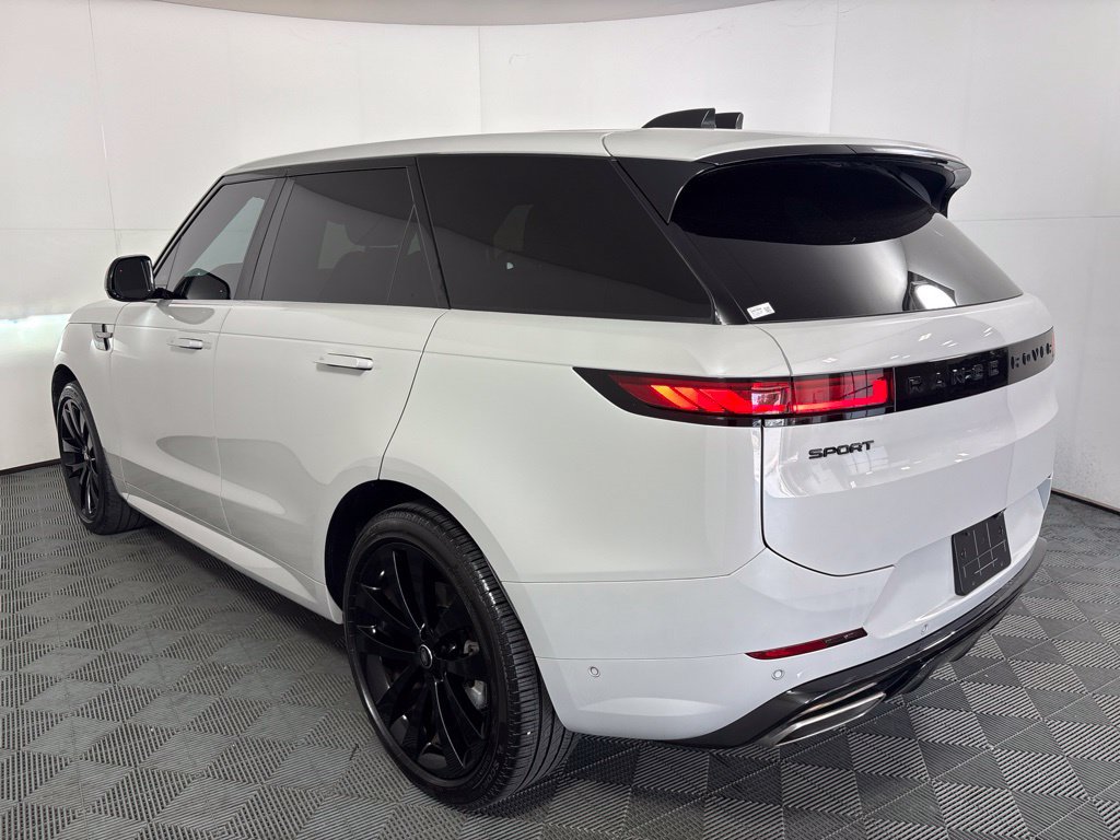 Used 2025 Land Rover Range Rover Sport Dynamic SE AWD/4WD image 7