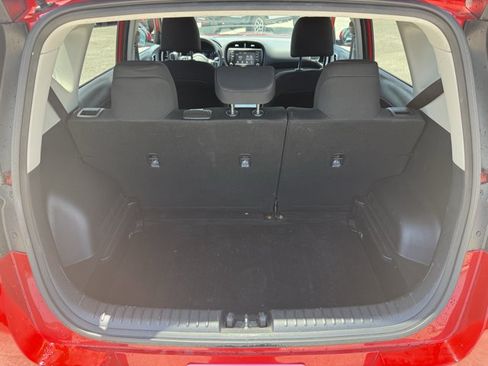 Used 2021 Kia Soul LX FWD image 8