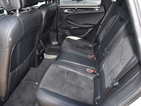 Used 2018 Porsche Macan Sport Edition AWD/4WD image 10