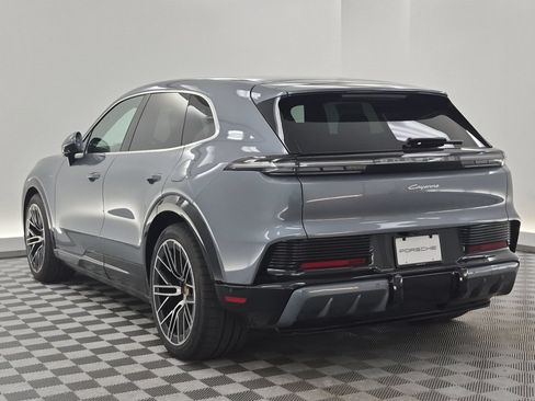 New 2026 Porsche Cayenne Electric AWD/4WD image 3