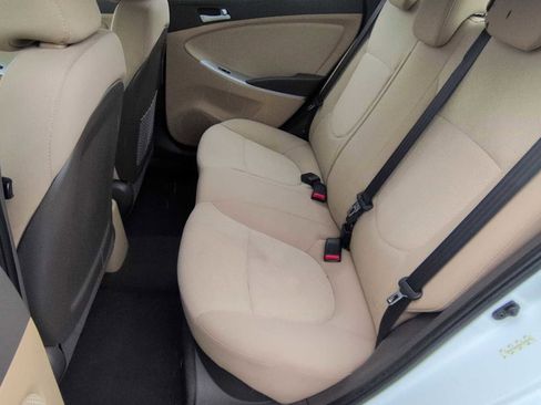 Used 2013 Hyundai Accent GLS image 19