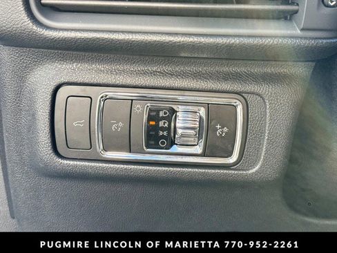 New 2026 Lincoln Corsair Premiere image 33