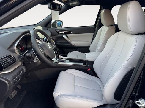 New 2026 Mitsubishi Eclipse Cross SEL image 9