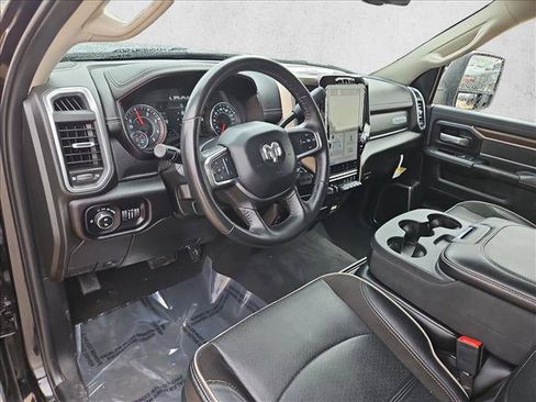 Used 2024 RAM 2500 Laramie AWD/4WD image 9