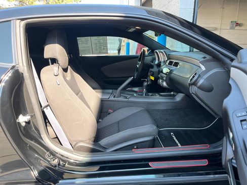 Used 2014 Chevrolet Camaro LS RWD image 27