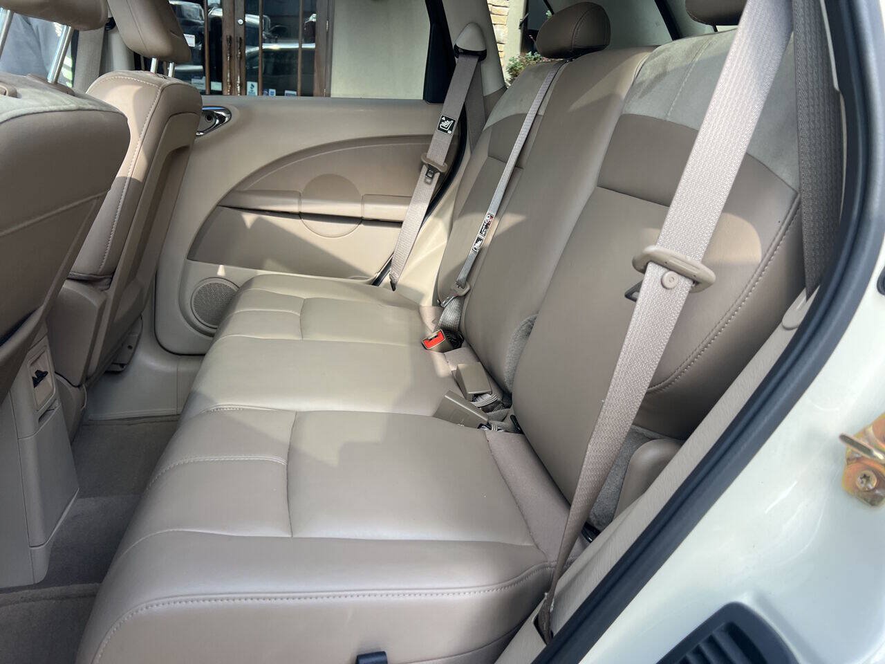Used 2006 Chrysler PT Cruiser Limited FWD image 9