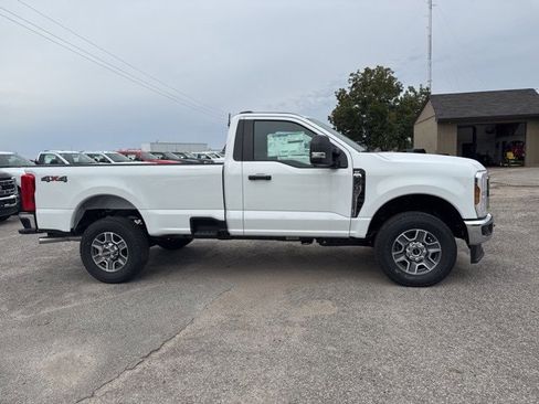 New 2025 Ford F350 XLT AWD/4WD image 38