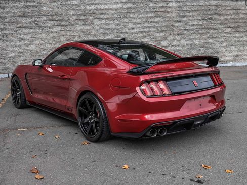 Used 2020 Ford Mustang Shelby GT350R w/ GT350R Equipment Group 920A image 9