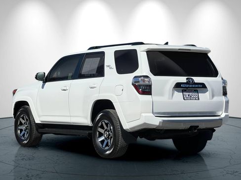 Used 2024 Toyota 4Runner TRD Off-Road Premium AWD/4WD image 6