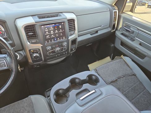 Used 2019 RAM 1500 Big Horn image 22