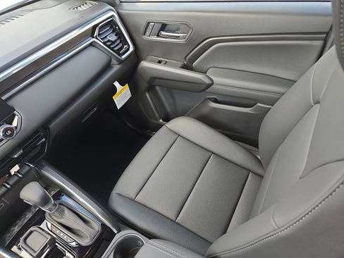 New 2026 GMC Canyon Elevation w/ Convenience Package image 19