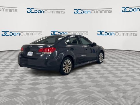 Used 2010 Subaru Legacy 2.5i Limited AWD/4WD image 8