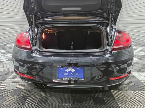 Used 2018 Volkswagen Beetle 2.0T S w/ Style & Comfort Package FWD image 33