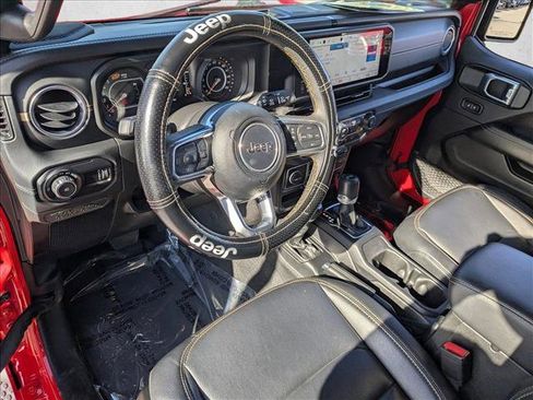 Used 2024 Jeep Wrangler Sahara w/ Technology Group image 10