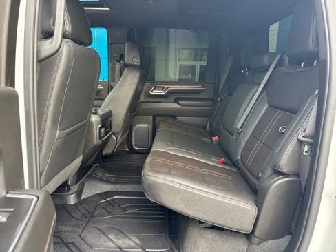 Used 2024 Chevrolet Silverado 3500 High Country w/ Technology Package image 13