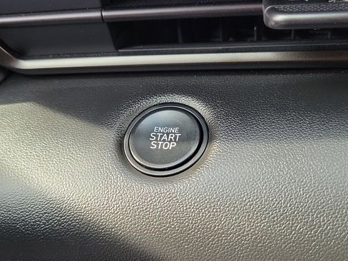 Certified 2025 Hyundai Elantra Sport image 14