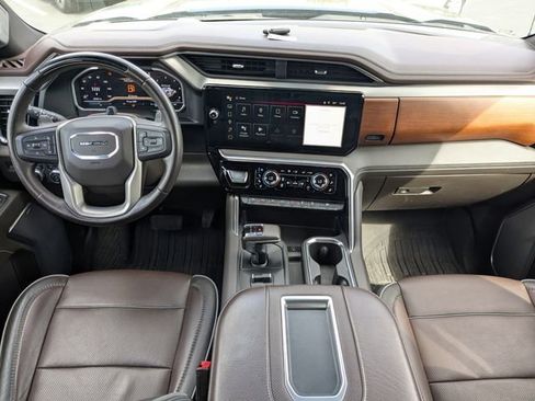 Used 2022 GMC Sierra 1500 Denali w/ Technology Package image 14