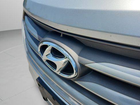 Used 2017 Hyundai Santa Fe Sport FWD image 27