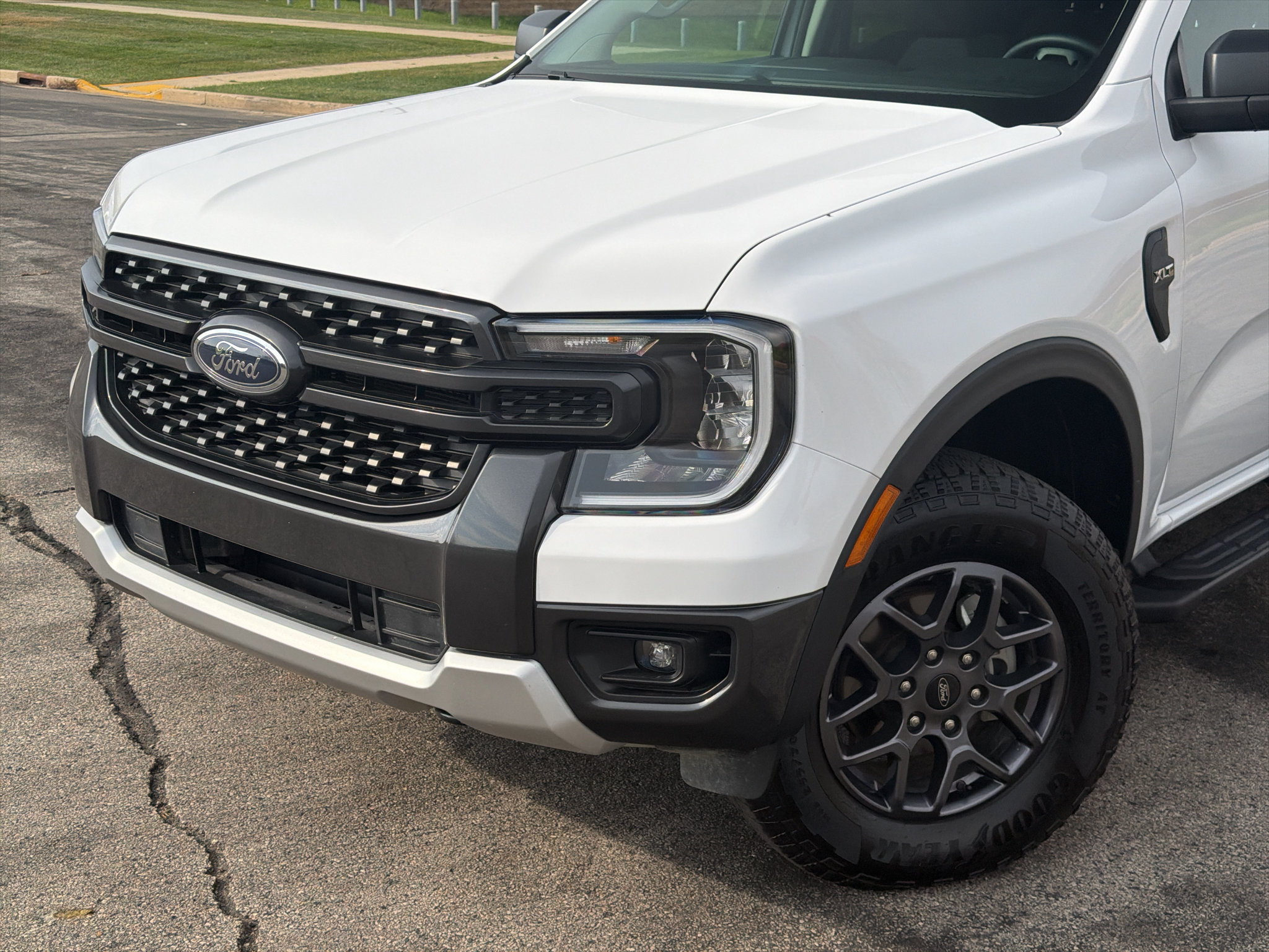 Certified 2025 Ford Ranger XLT w/ FX4 Off-Road Package AWD/4WD image 8