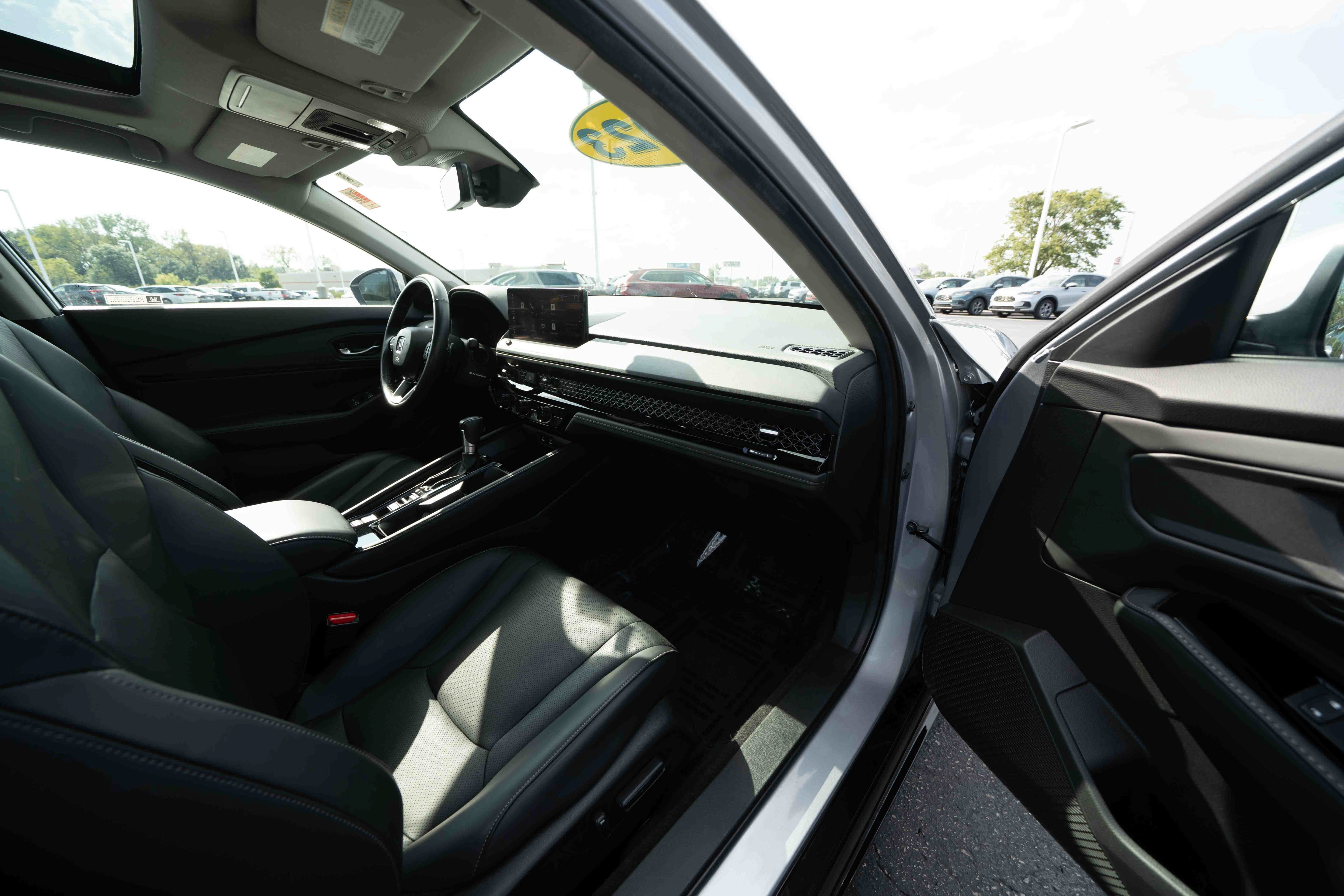 Certified 2023 Honda Accord Touring image 25