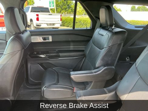 Used 2022 Ford Explorer ST w/ Equipment Group 401A AWD/4WD image 29