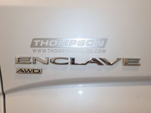 Used 2024 Buick Enclave Essence w/ Sport Touring Edition AWD/4WD image 35