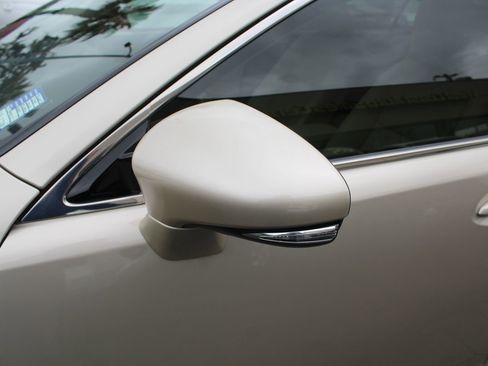 Used 2018 Lexus ES 300h image 12