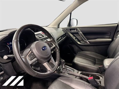 Used 2017 Subaru Forester 2.5i Touring w/ Popular Package #2 image 9