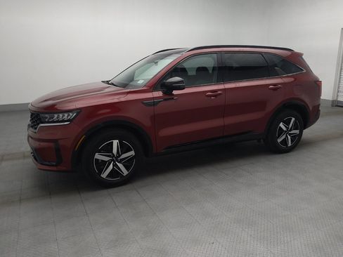 Used 2022 Kia Sorento S w/ Panoramic Sunroof Package FWD image 2