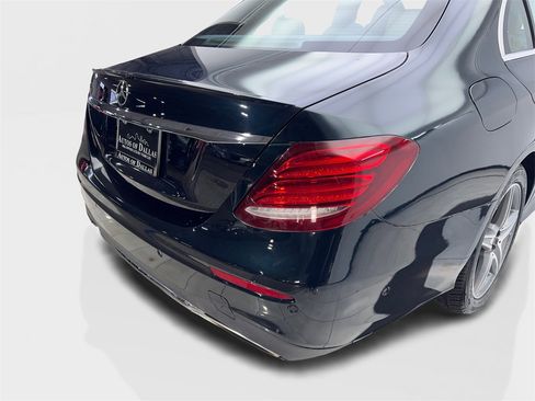 Used 2017 Mercedes-Benz E 300 image 18