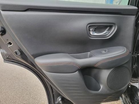 Used 2023 Honda HR-V Sport image 9