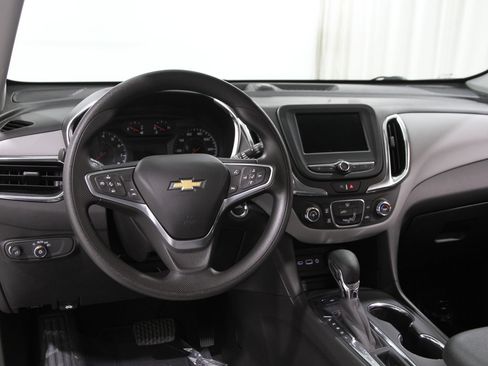 Certified 2022 Chevrolet Equinox LS image 6