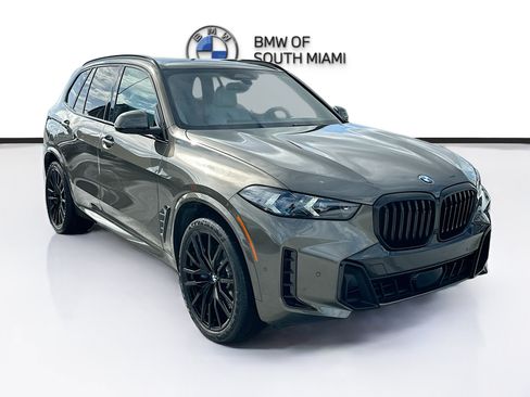 Used 2024 BMW X5 sDrive40i w/ M Sport Package RWD image 1