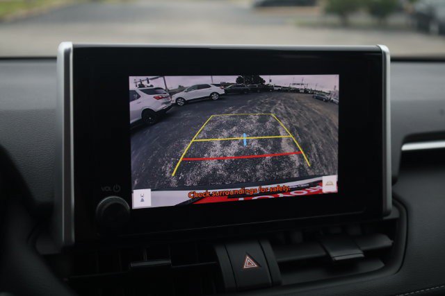 Used 2025 Toyota RAV4 XLE w/ Weather Package AWD/4WD image 15