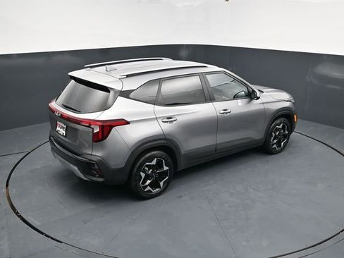 Used 2025 Kia Seltos S image 45