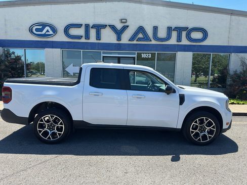 Used 2025 Ford Maverick Lariat AWD/4WD image 3