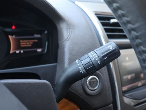 Used 2015 Lincoln MKX FWD w/ Equipment Group 102A image 32