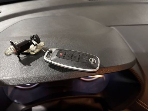Used 2025 Nissan Sentra SV FWD image 20