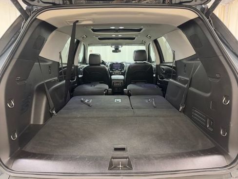 Used 2018 Chevrolet Traverse LT AWD/4WD image 35