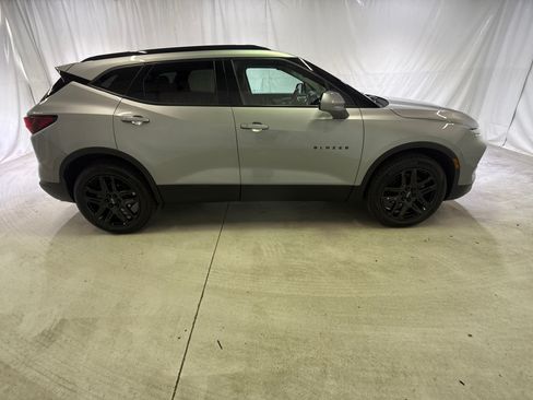 Certified 2023 Chevrolet Blazer LT w/ Convenience Package FWD image 12