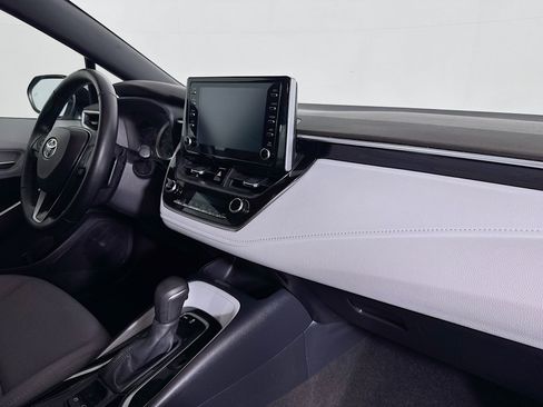 Used 2020 Toyota Corolla SE w/ SE Premium Package FWD image 28