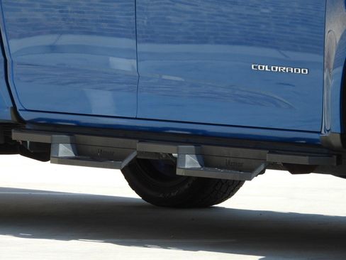 Used 2021 Chevrolet Colorado LT RWD image 18