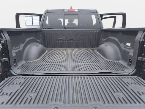 Used 2022 RAM 1500 Laramie AWD/4WD image 14
