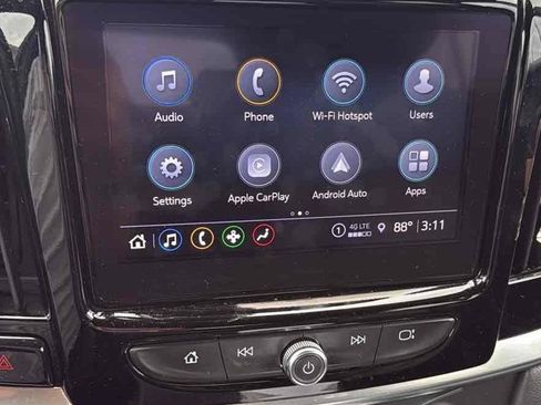 Used 2023 Chevrolet Traverse LT w/ Rear Camera Mirror Package AWD/4WD image 13