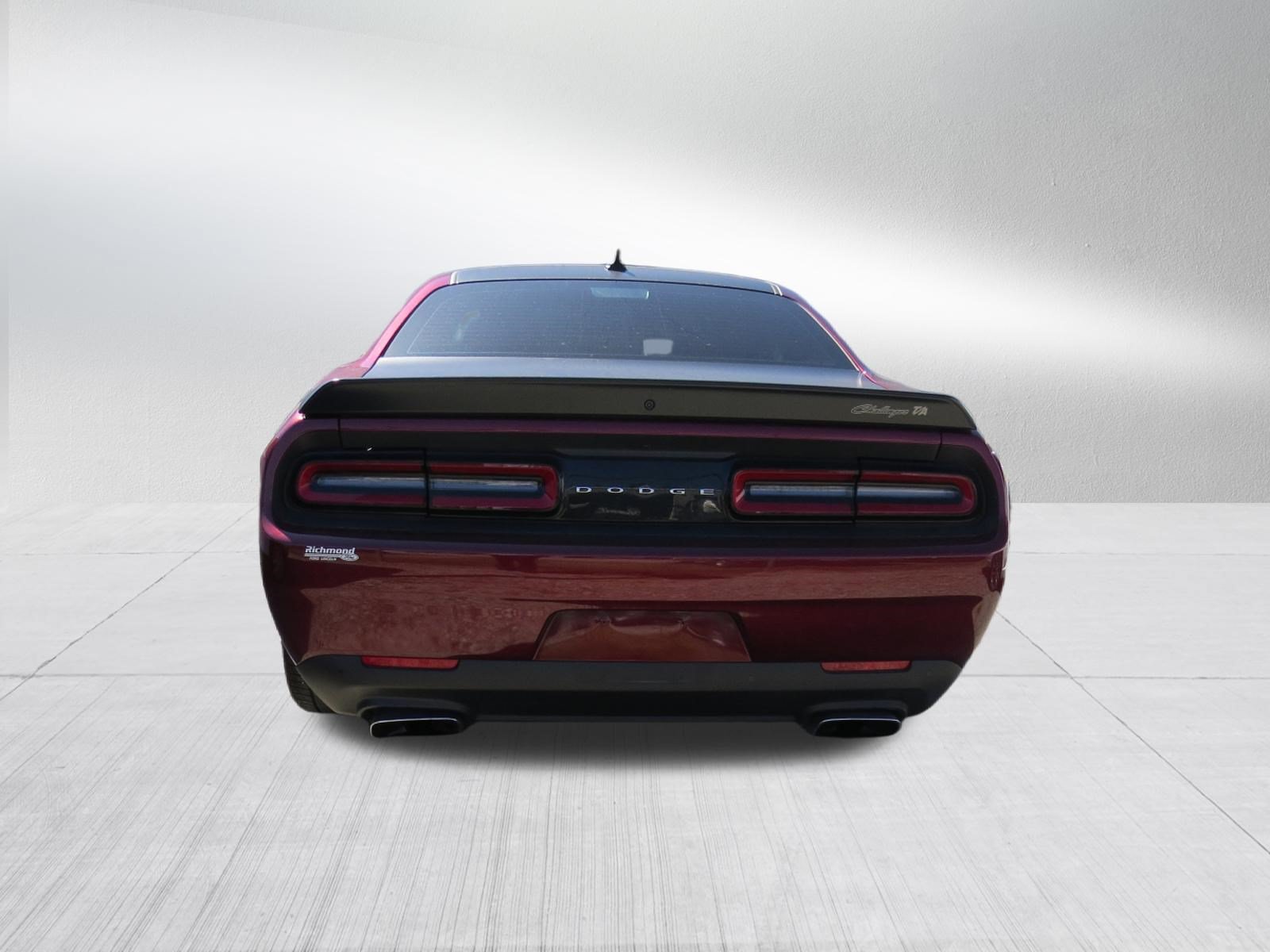 Used 2022 Dodge Challenger R/T Scat Pack RWD image 4