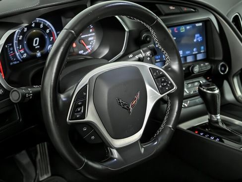 Used 2016 Chevrolet Corvette Stingray Coupe RWD image 18